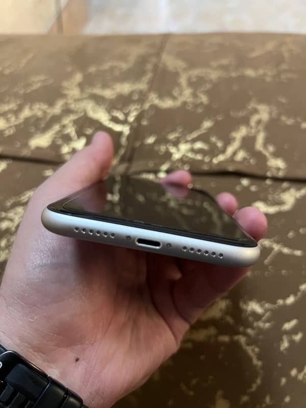 iphone 11 64GB 1