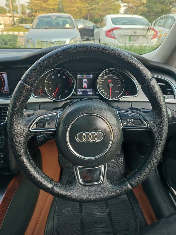 Audi A4 2010 Full option 17