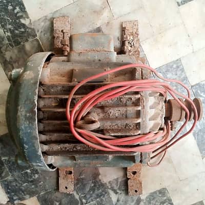 5 HP 3 Phace Motor.
