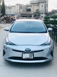 Toyota Prius 2016 Model First owner Total Genuine