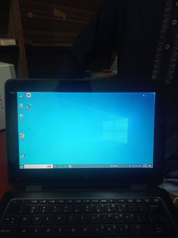 HP TOUCH SCREEN LAPTOP 2