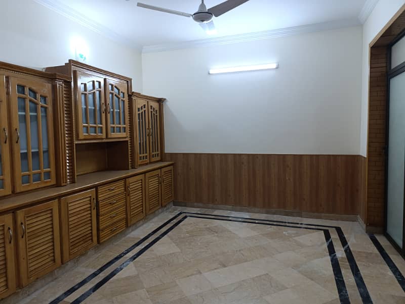 Ground Portion Is Available For Rent In I-8 ISLAMABAD 2