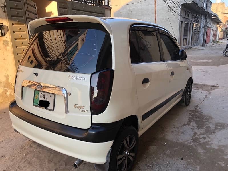 Hyundai Santro exective 2005 better than cultus mehran coure alto 2