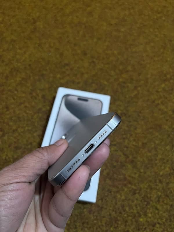 iPhone 15pro max jv 256GB with box Natural colour 6