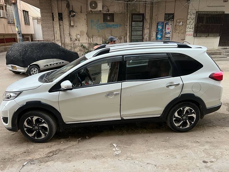 Honda BR-V I-VTEC S2017 13