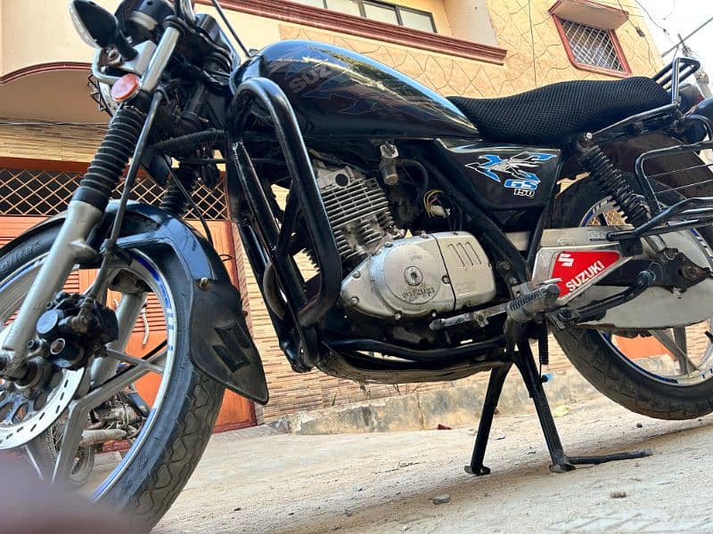 Suzuki GS 150 Special Edition 4