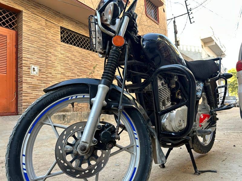 Suzuki GS 150 Special Edition 5