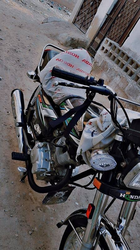 honda 125 karachi number 2023/6/21 2