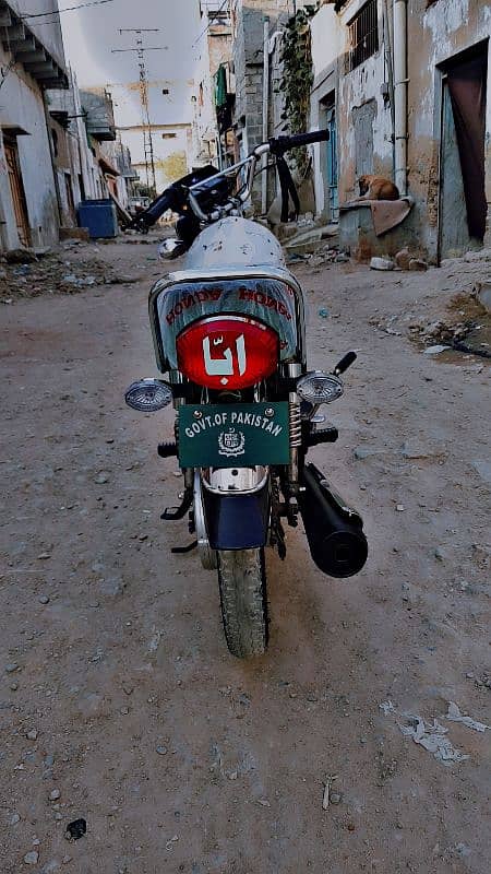 honda 125 karachi number 2023/6/21 9