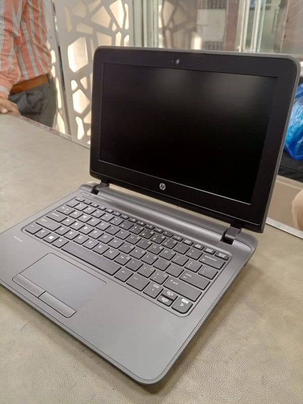 HP ProBook 11 G2 4