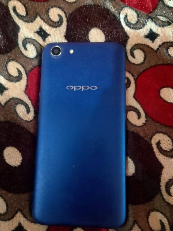 Oppo A83 3