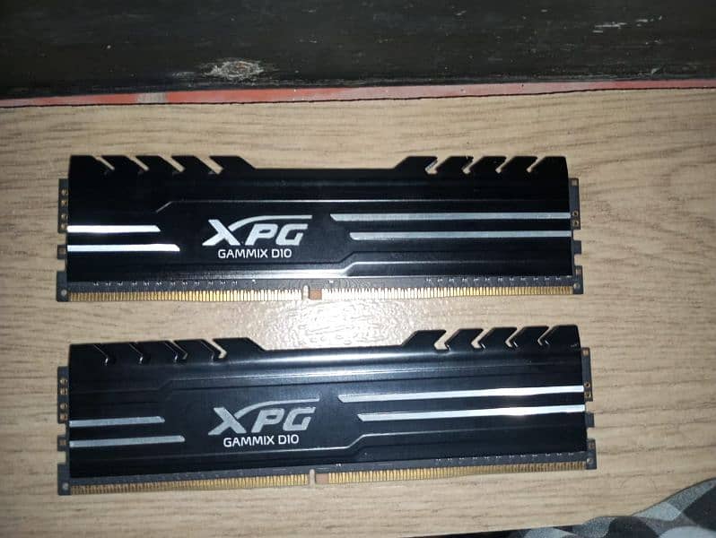 xpg d10 8+8gb 3