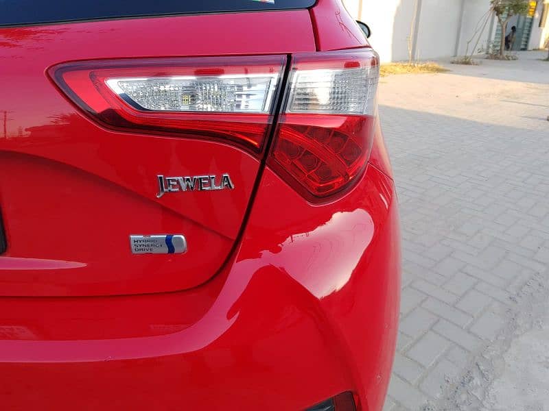 Toyota Vitz 2018 9