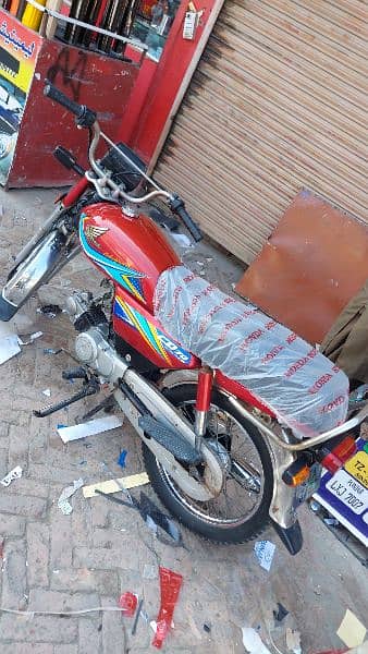 Honda CD-70 For Sale 6