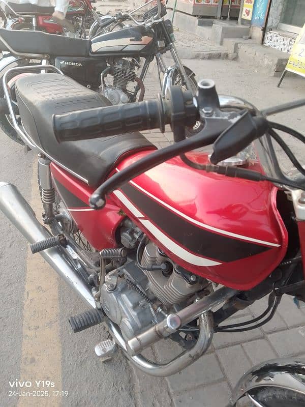 Honda 125 bike okay hai baki apna rate batu 3