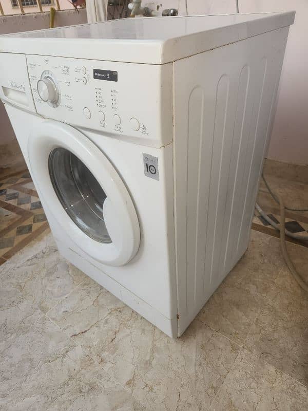 lg machine from saudia in good condition 2