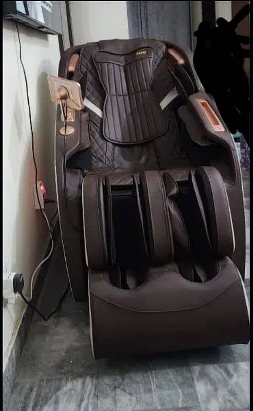 U-VICTOR massage chair, muscle relief, multiple massage techniques 2