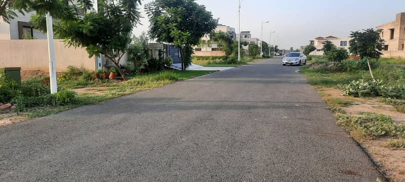 Prime 1 Kanal Plot for Sale in DHA Phase 8 A Rare Opportunity! 3