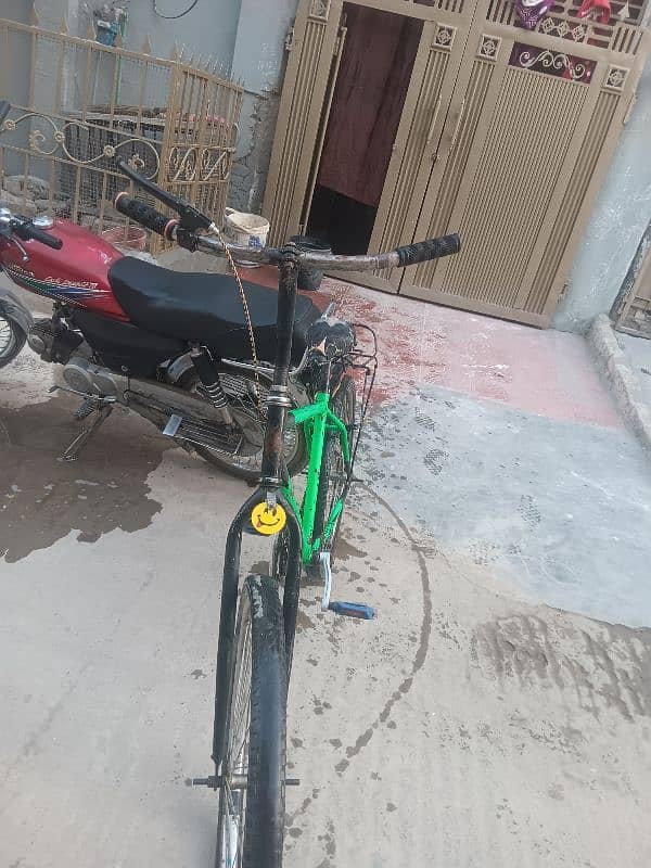 Phoenix cycle  for sale 10/8 condition  location frash town Islamabad 4