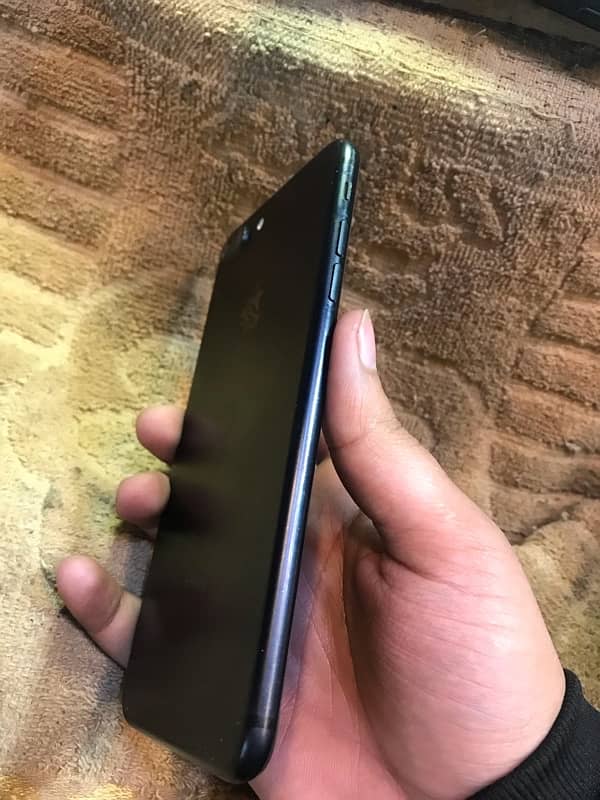 iPhone 7plus 128GB PTA 4