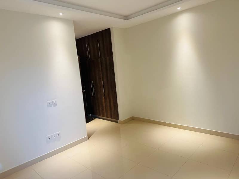 Luxury 2-Bedroom Apartment For Rent In Defence View Apartments, DHA Phase 4 65K! 11