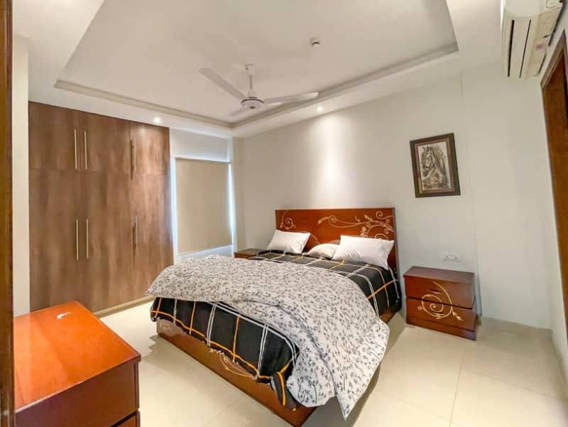 Exclusive 3-Bedroom Un-Furnish Apartment in Defence View Apartments, DHA Phase 4 95K Rent! 0