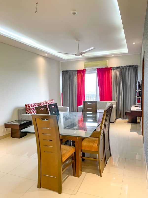 Exclusive 3-Bedroom Un-Furnish Apartment in Defence View Apartments, DHA Phase 4 95K Rent! 24