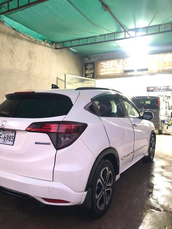 Honda Vezel 2015 3