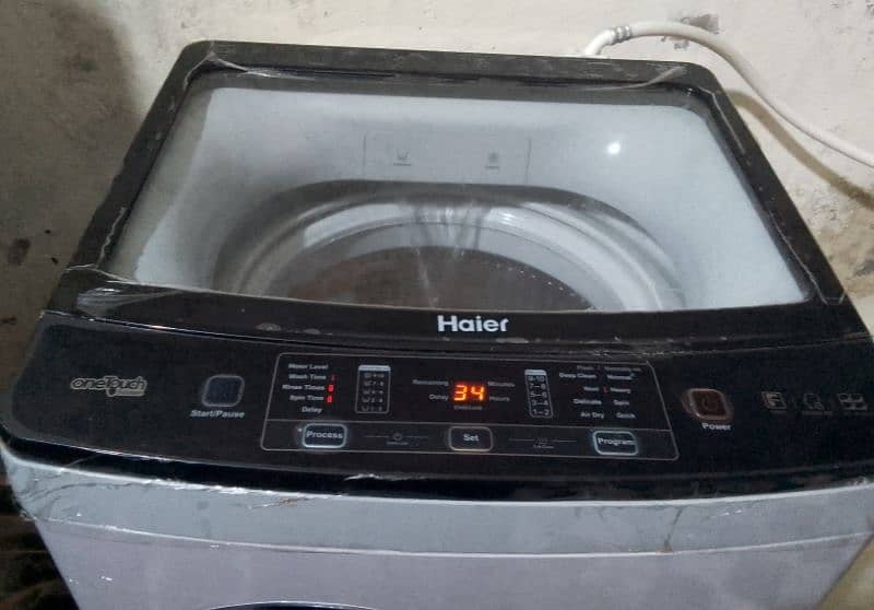 10/10 condition fully automatic Haier 85kg Washing machine 1