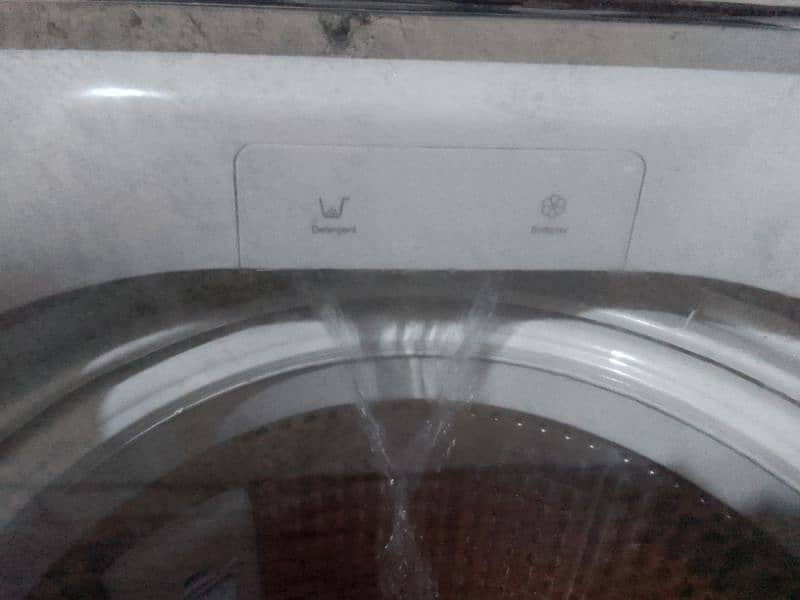 10/10 condition fully automatic Haier 85kg Washing machine 6