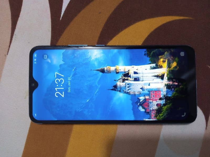 vivo s1 4gb 128gb with box and charger 1