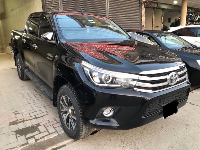 TOYOTA HILUX REVO V 2021 MODEL PUNJAB REGISTERED 2