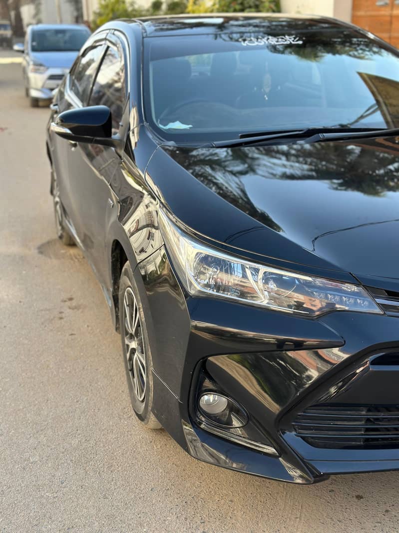 Toyota Corolla GLI 2016-18 10