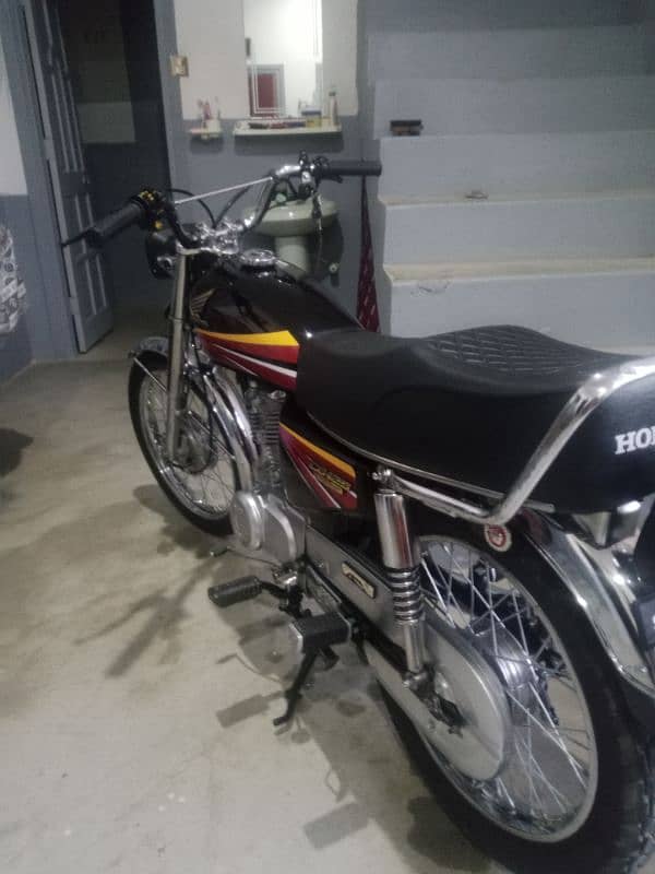 Honda 125 2011 3