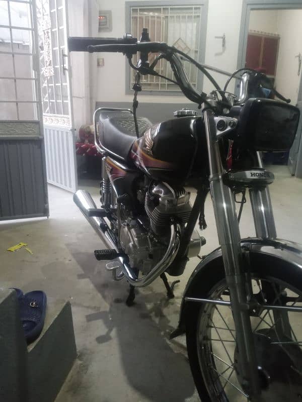 Honda 125 2011 4