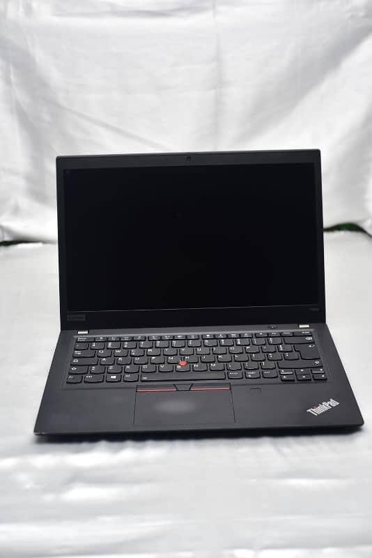 T490s i7 8th generation 16gb ram ddr4 / 256 gb ssd nvme 6