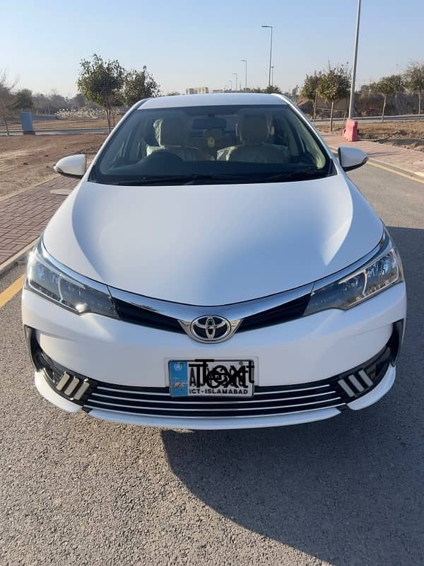 Toyota Corolla GLI 2018 super white bumper to bumper 100% 0