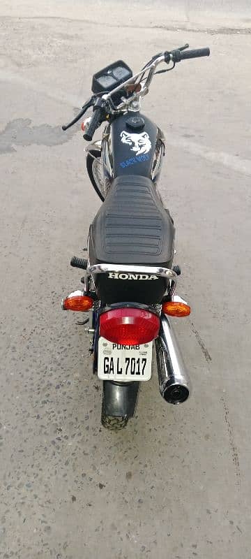 Honda CG 125  Black Colour 4