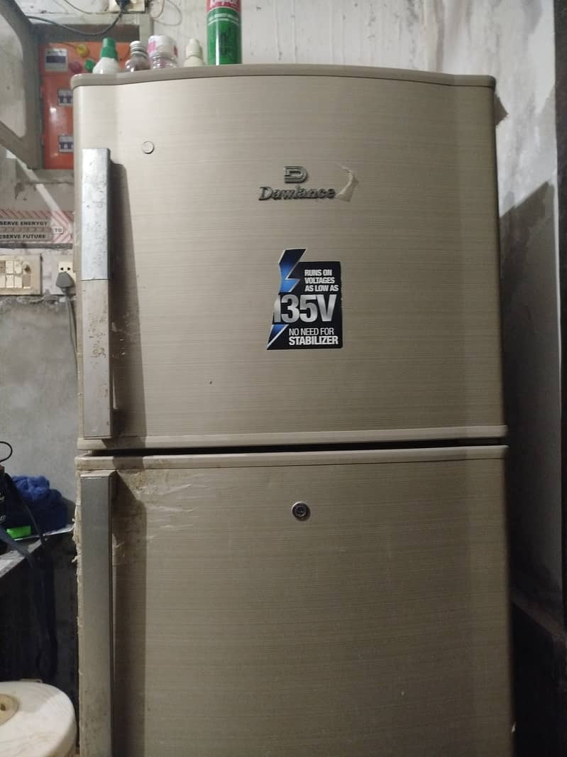 Medium size Dawlance Refrigerator 0