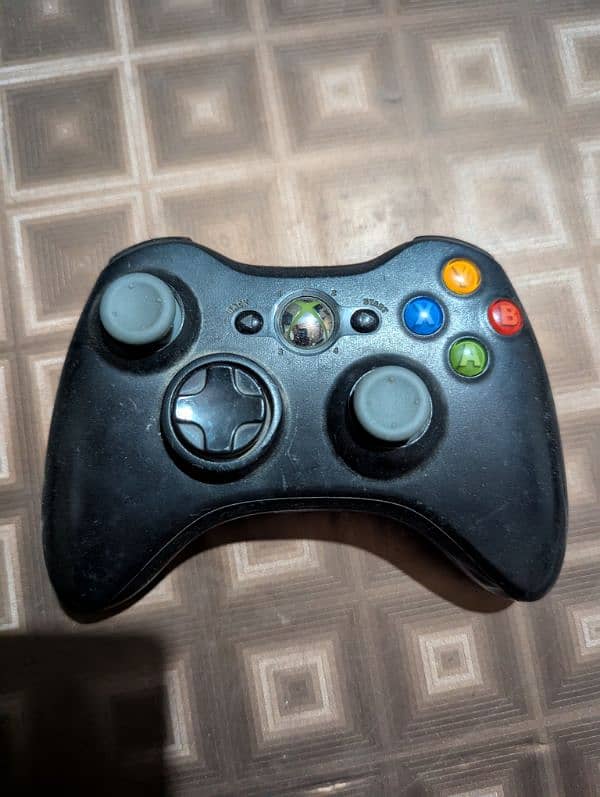 Xbox 360 250GB with 2 Wireless controller 5