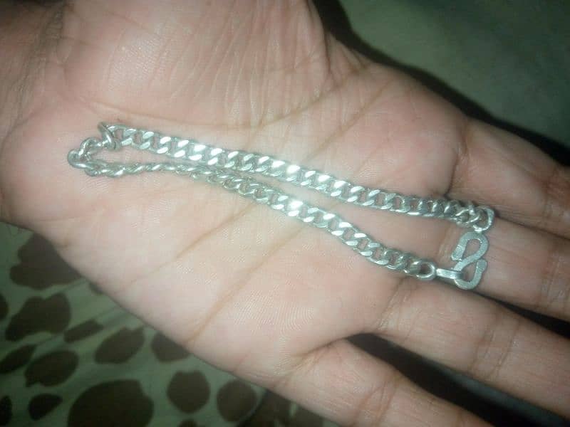 silver braclet 0