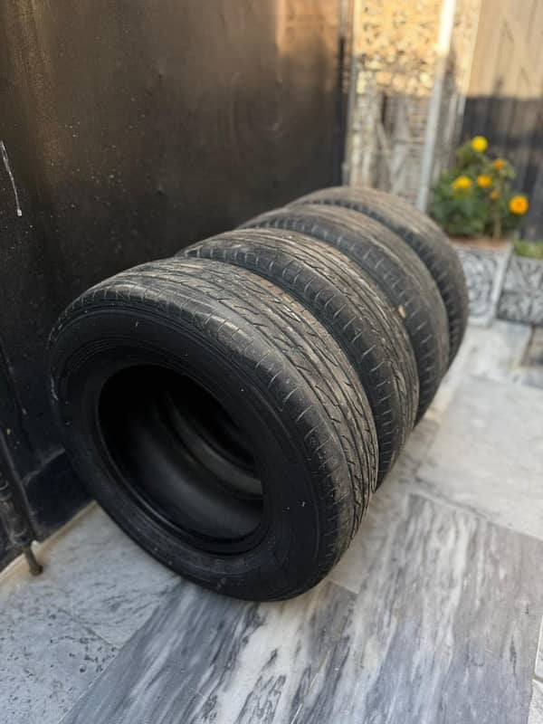 Tyres Japanese Dunlop 4