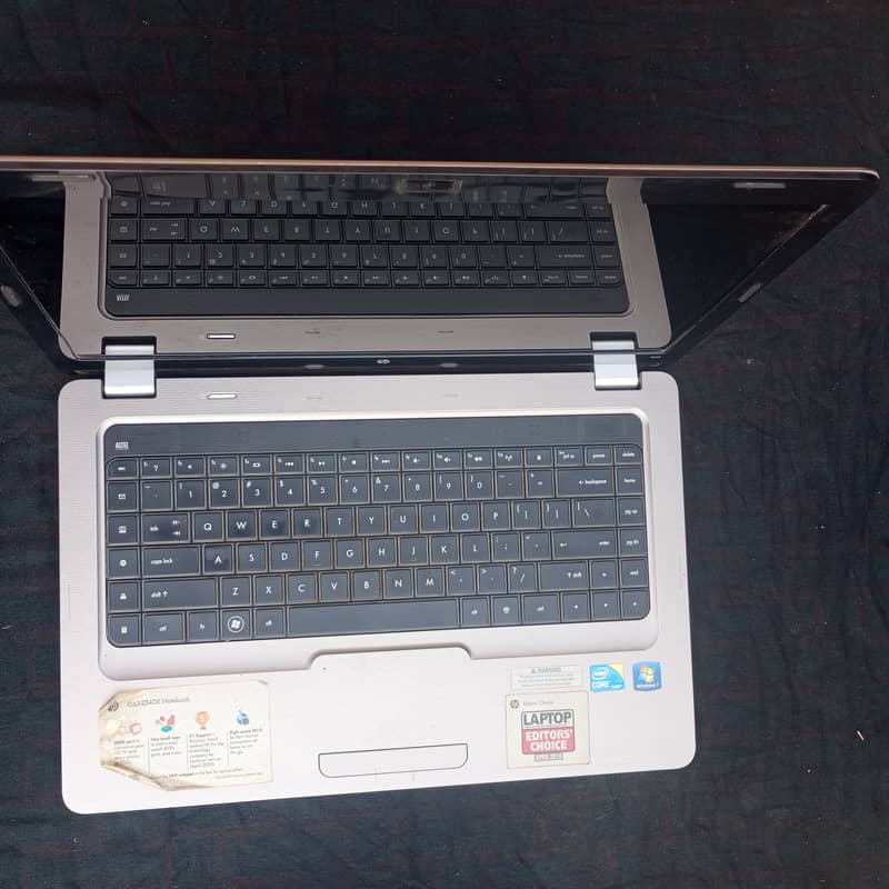 Selling my Hp Laptop! 1