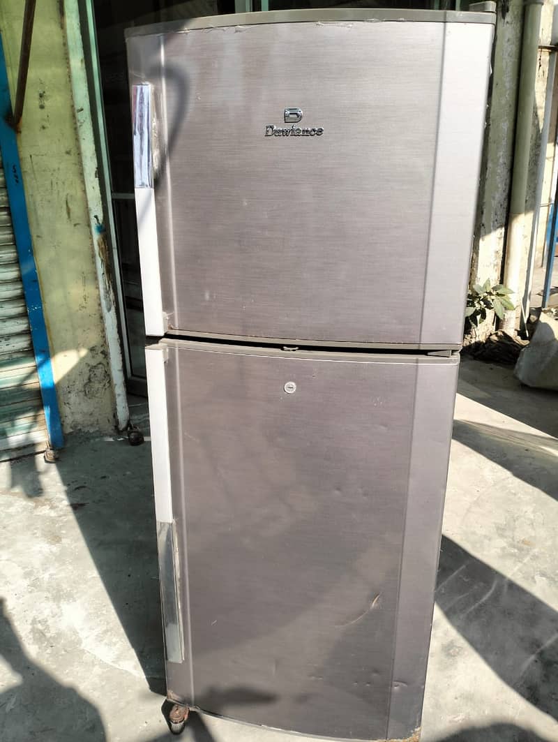 Dawlance fridge medium size (0306=4462/443) loshaset 0