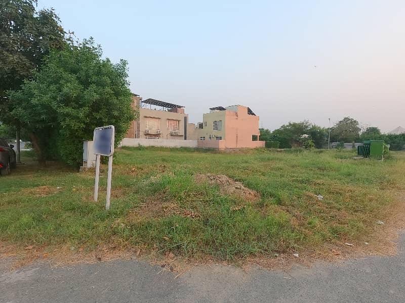 One Kanal Plot Surrounded By Houses ,Near Dolman Mall And Beautiful Location Plot For Sale 7