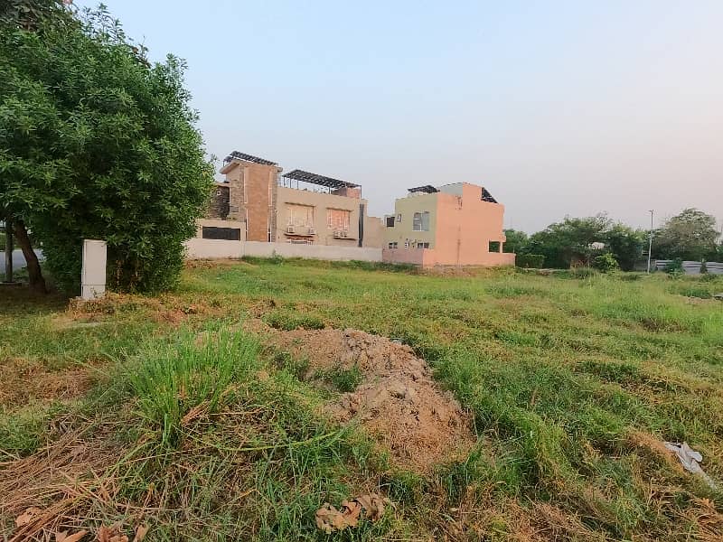 One Kanal Plot Surrounded By Houses ,Near Dolman Mall And Beautiful Location Plot For Sale 8