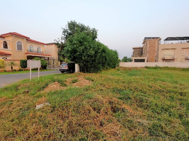 One Kanal Plot Surrounded By Houses ,Near Dolman Mall And Beautiful Location Plot For Sale 10