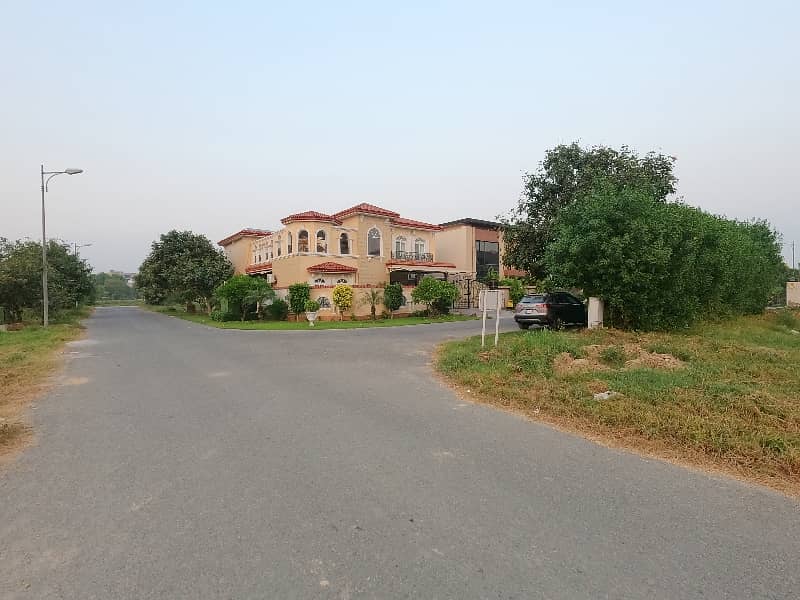 One Kanal Plot Surrounded By Houses ,Near Dolman Mall And Beautiful Location Plot For Sale 23