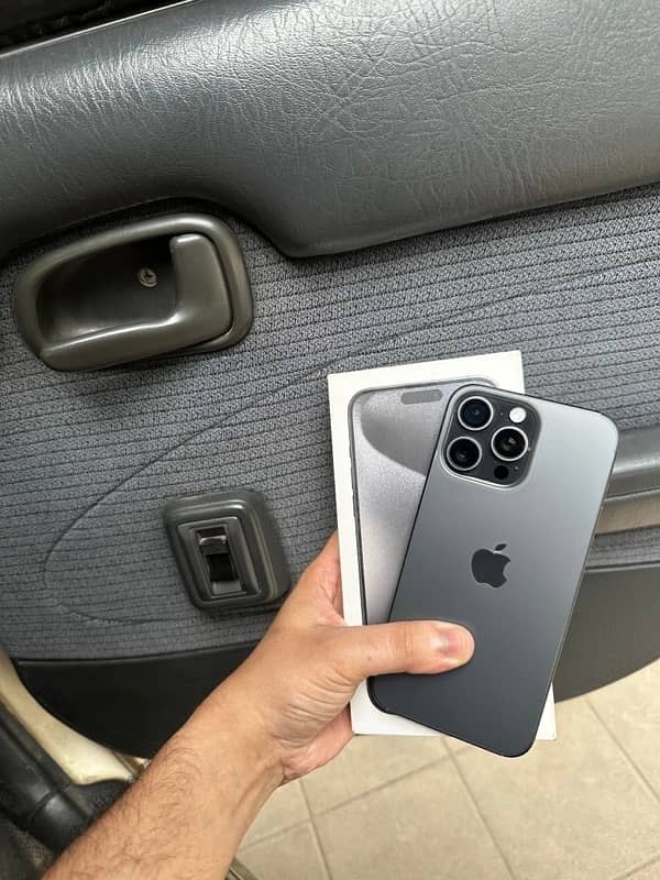 iPhone 15 pro max || with box || 0