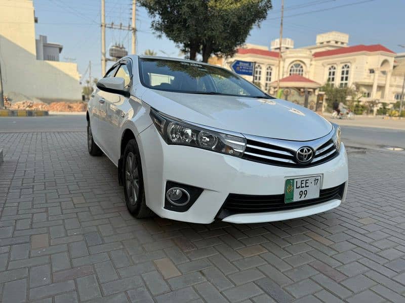 Toyota Altis Grande 2017 0